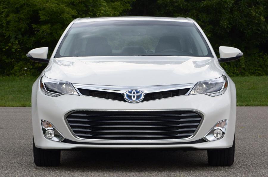  Toyota Avalon Hybrid 2013 года  (фото 38 из 42)